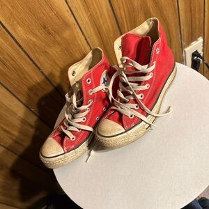 Converse Red Canvas High-Tops size 7W 5M